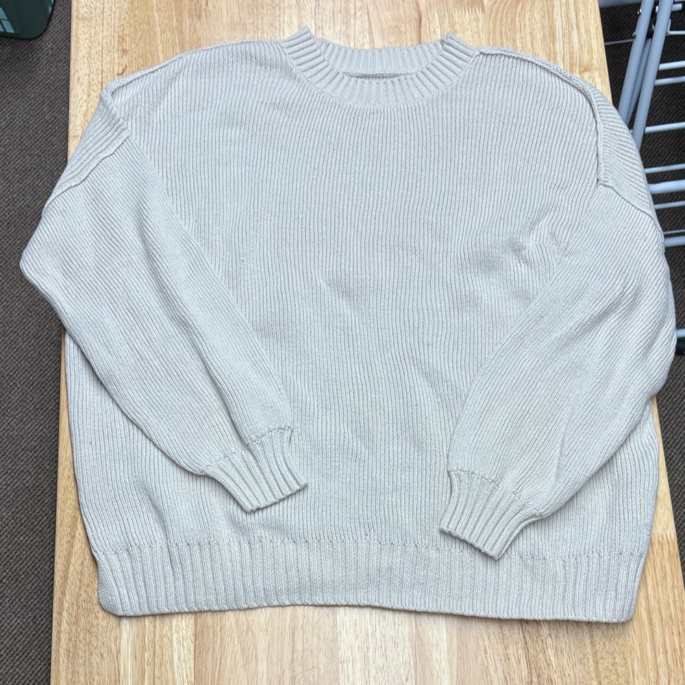 Hollister Womens Light Tan Crewneck Sweater